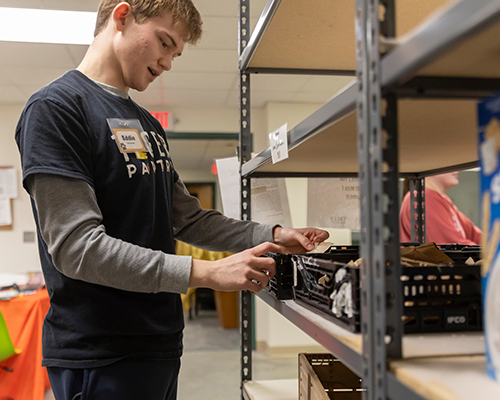 Student using Tiger Pantry